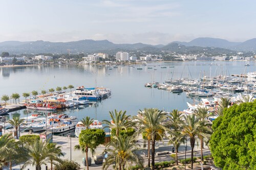 The Red Hotel by Ibiza Feeling - Adults only