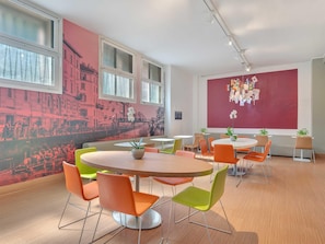 Daily buffet breakfast (EUR 9.50 per person)