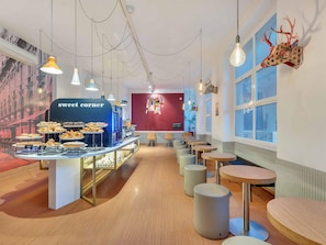 Daily buffet breakfast (EUR 9.50 per person)