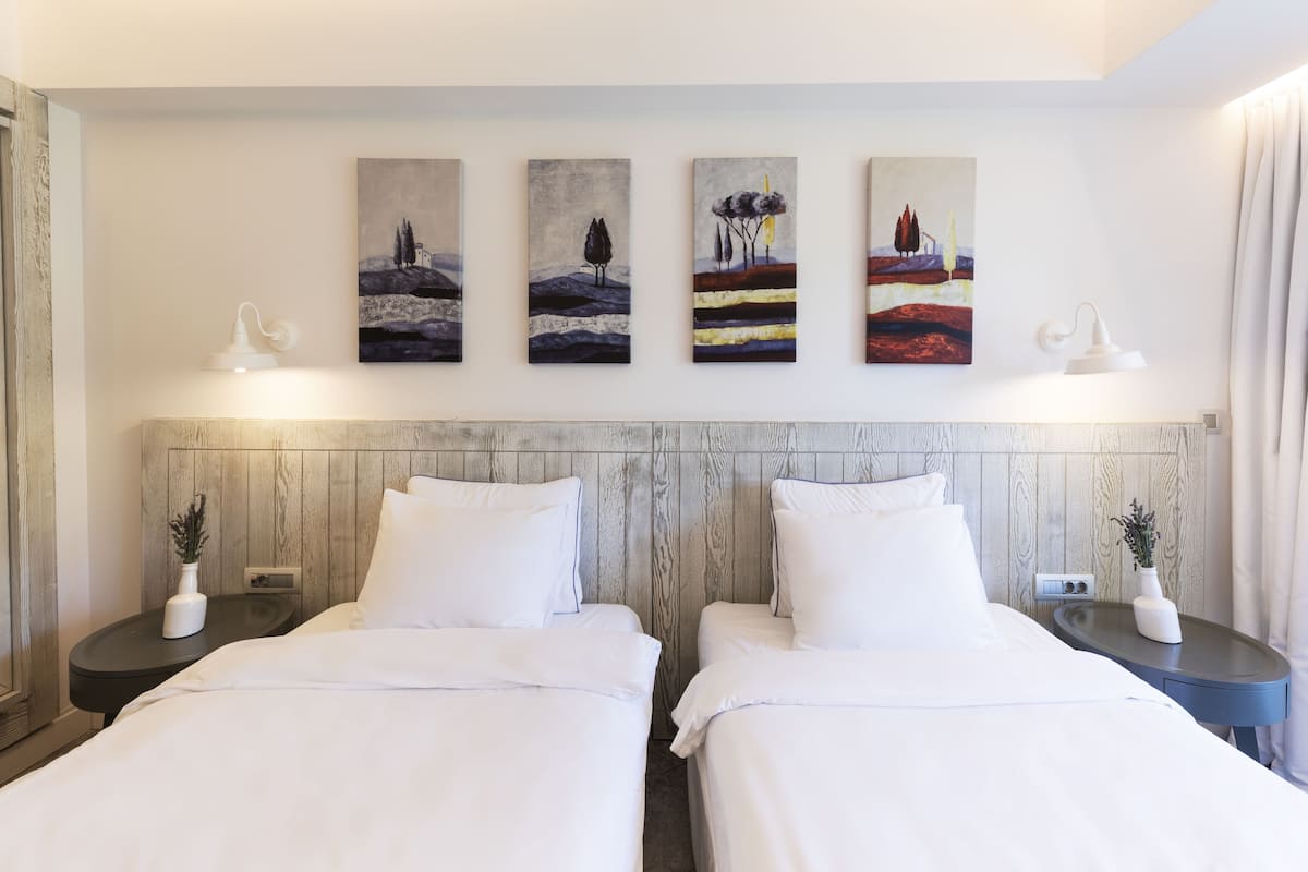 1 slaapkamer, luxe beddengoed, een minibar, een kluis op de kamer