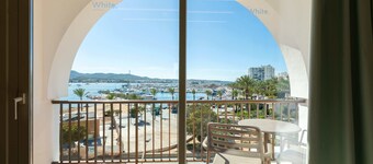 The White Apartments by Ibiza Feeling - Adults Only