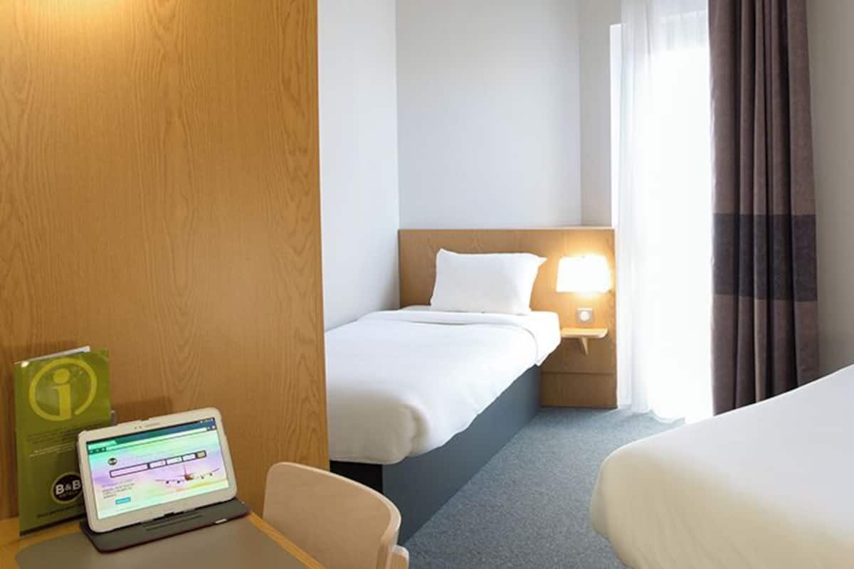 โต๊ะทำงาน, ห้องเก็บเสียง, Wi-Fi ฟรี, ผ้าปูที่นอน