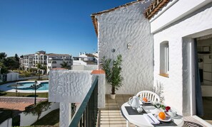 In-room safe, blackout drapes, iron/ironing board, free WiFi - Apartamentos Ona Club Bena Vista (Estepona)
