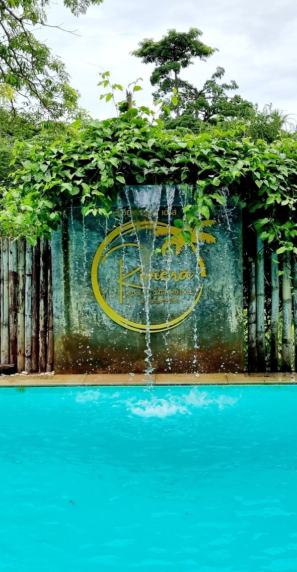 Outdoor pool - Riviera Boutique House (Ko Lanta)