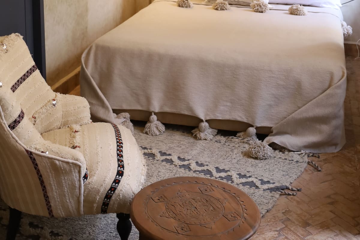 Standard Double Room | In-room safe, WiFi (free), bed sheets