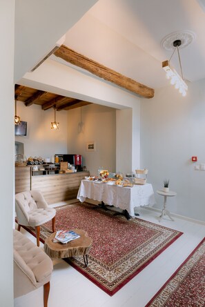 Gratis morgenmadsbuffet hver dag