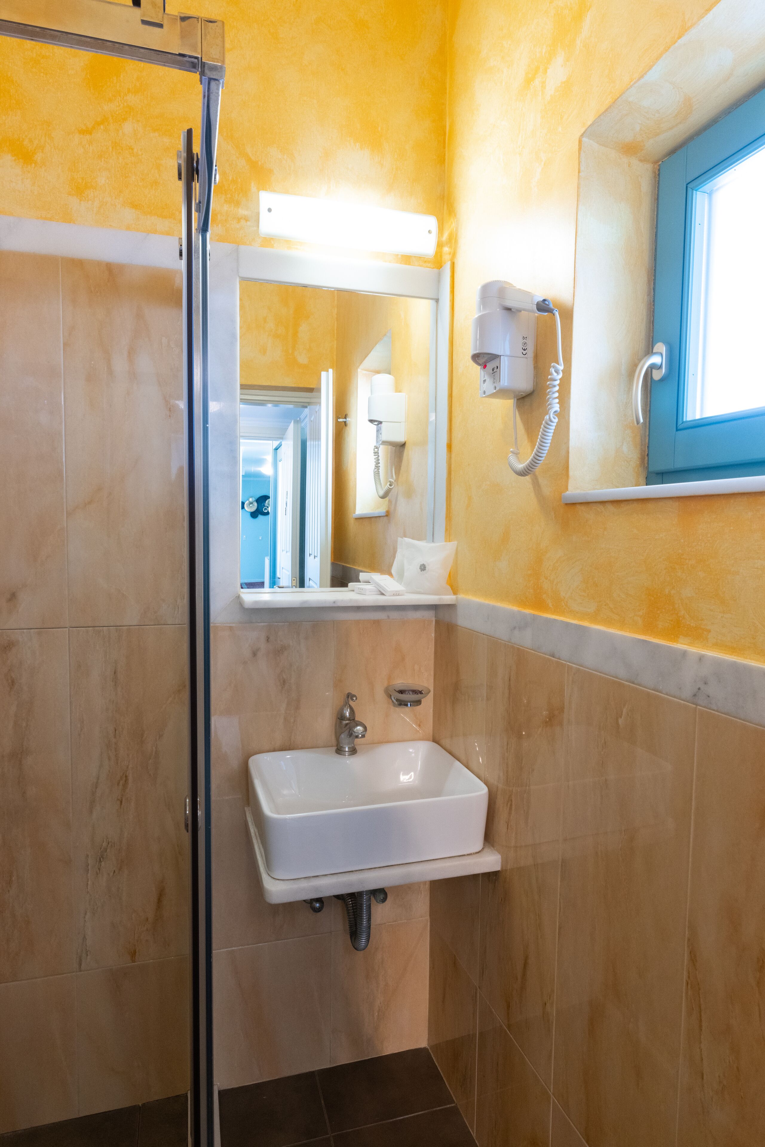 double room, balcony | bathroom | shower, hair dryer, bathrobes, slippers