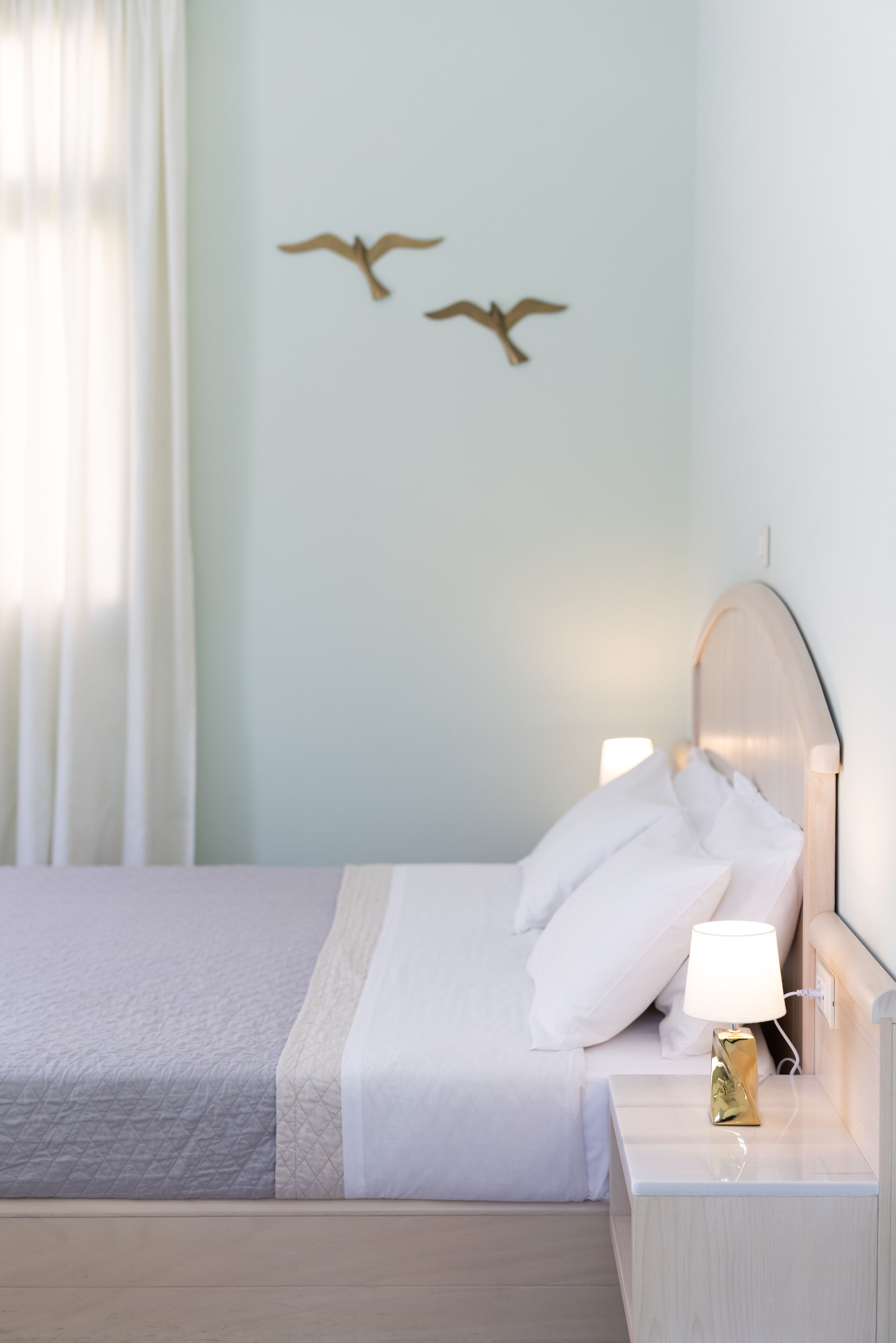 superior double room, balcony | 1 bedroom, minibar, individually decorated, individually furnished