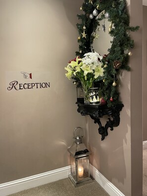 Reception - 7 Cross Street (Galway)