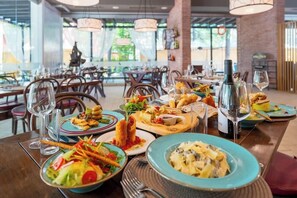 Dining - Zornica Residence (Sunny Beach)