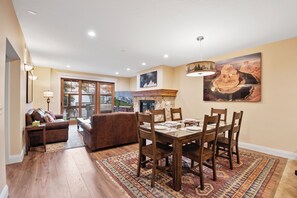 Town Pointe B104 | Living area | Smart TV, fireplace - Updated Town Pointe by Park City Vacations (Park City)