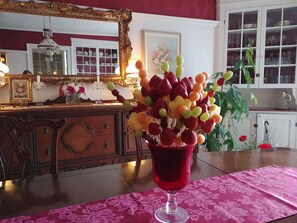 Free daily full breakfast 