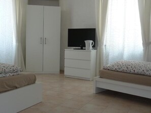 Comfort Twin kamer | Een bureau, extra bedden (toeslag), gratis wifi, beddengoed