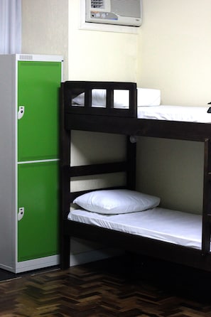 Dormitorio condiviso, dormitorio misto, bagno condiviso (maximum 10 people) | Vista dalla camera