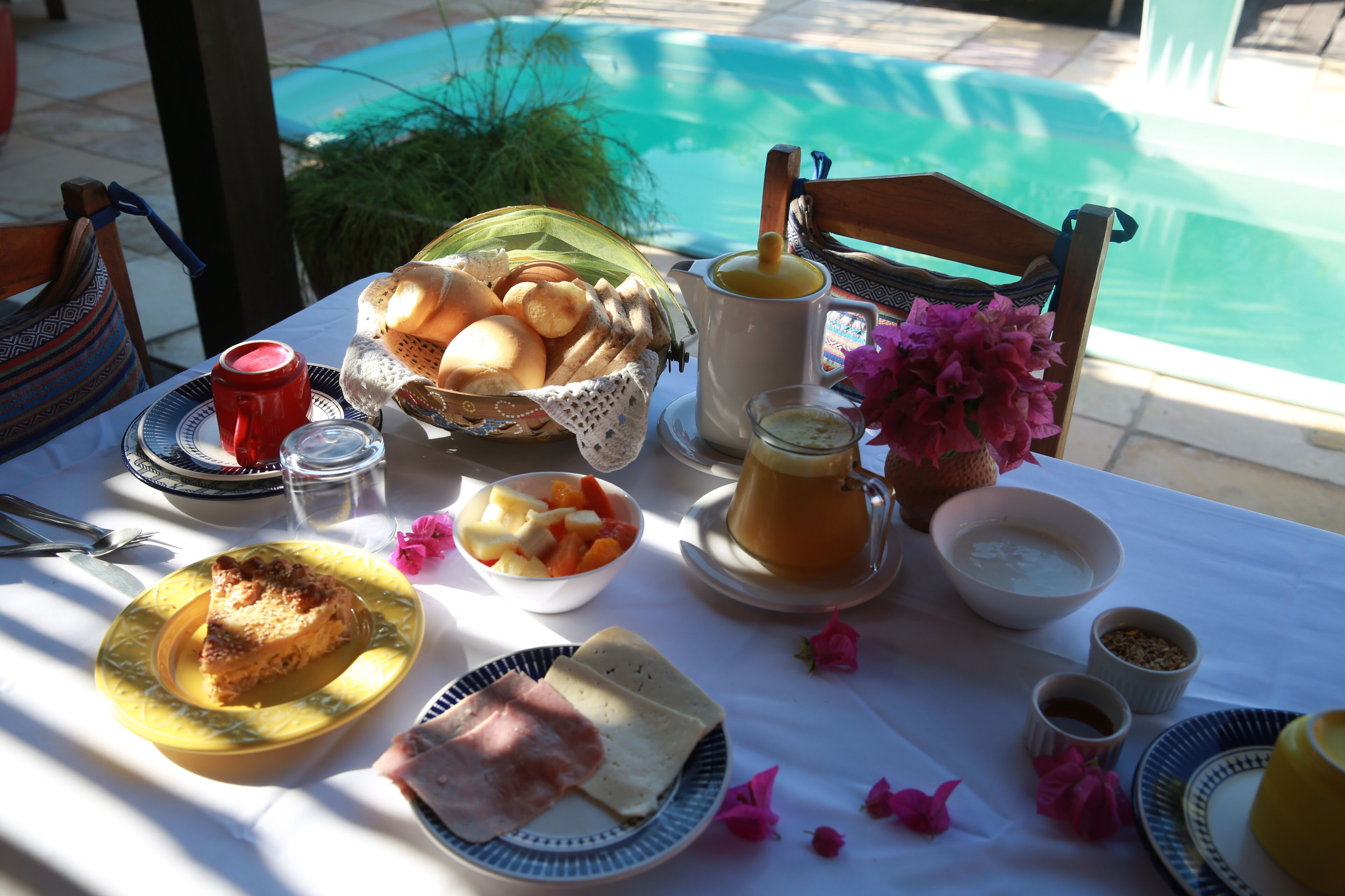 Bao gồm bữa sáng buffet hàng ngày 