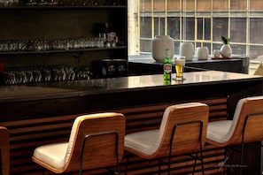 Bar (en la propiedad)