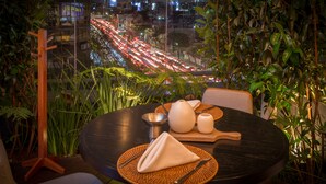 Ảnh chưa phân loại, 3 trong số 55 ảnh, nút