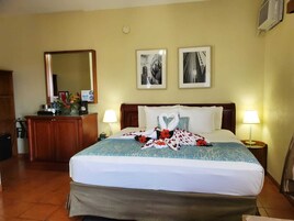 Habitación Deluxe, 1 cama de matrimonio grande, vistas a la montaña | Vistas desde la habitación