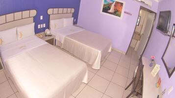 Habitación doble estándar, 2 camas individuales, para no fumadores | Wifi gratis y ropa de cama