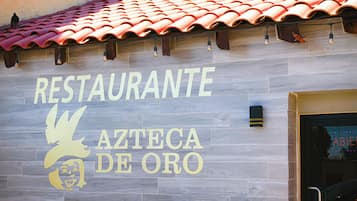 Se sirven desayunos y almuerzos
