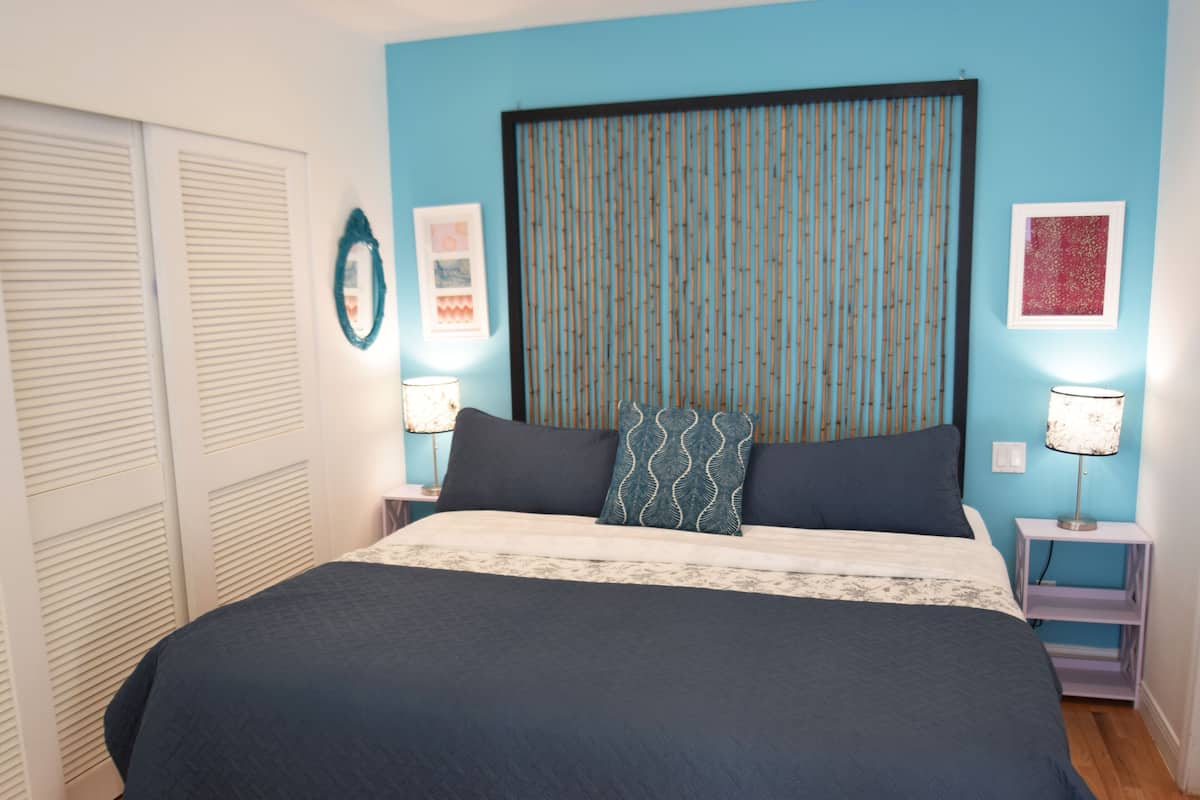 Elite Apartment, 1 Bedroom, Ocean View | 1 bedroom, premium bedding, desk, iron/ironing board