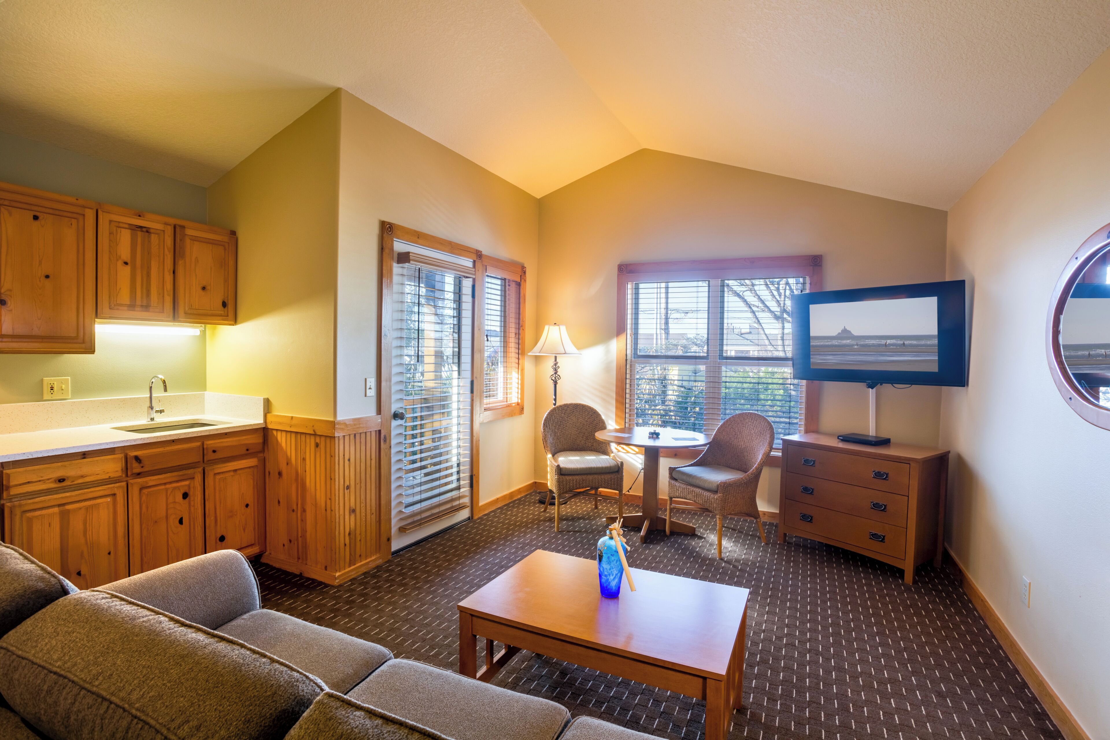 Televisión de pantalla plana, reproductor de DVD