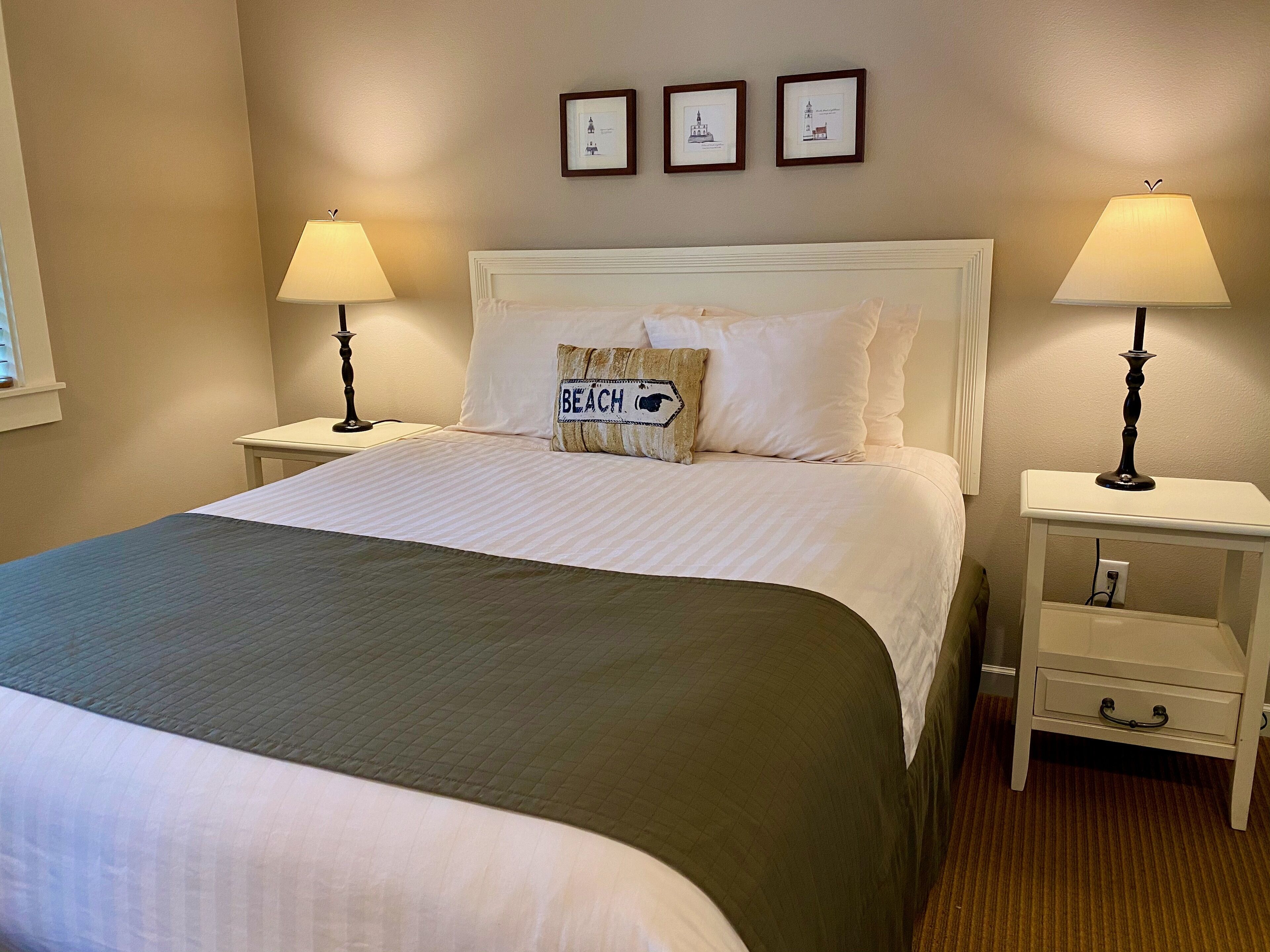 suite, 1 queen bed with sofa bed, accessible | hypo-allergenic bedding, iron/ironing board, free cots/infant beds