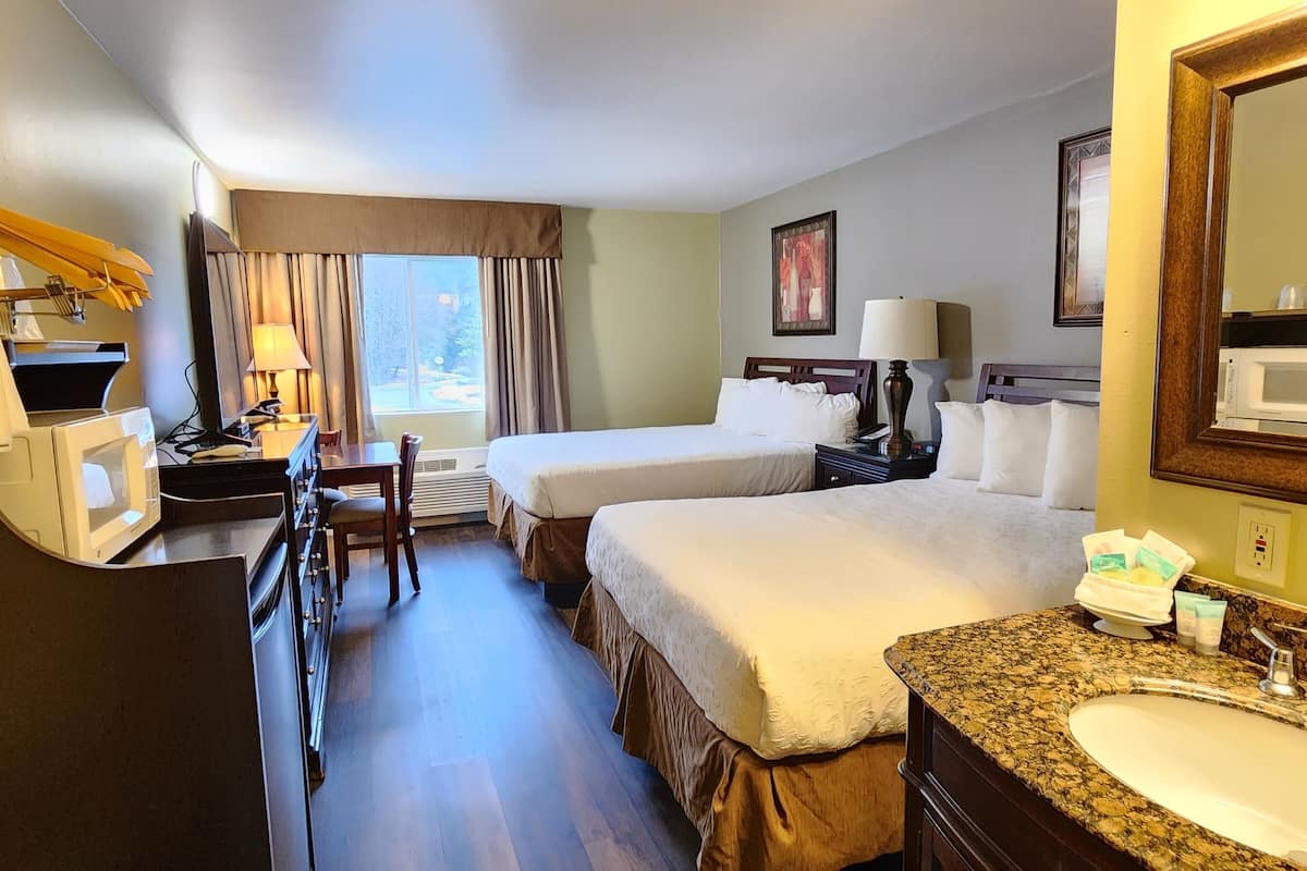 1 bedroom, premium bedding, desk, free wifi