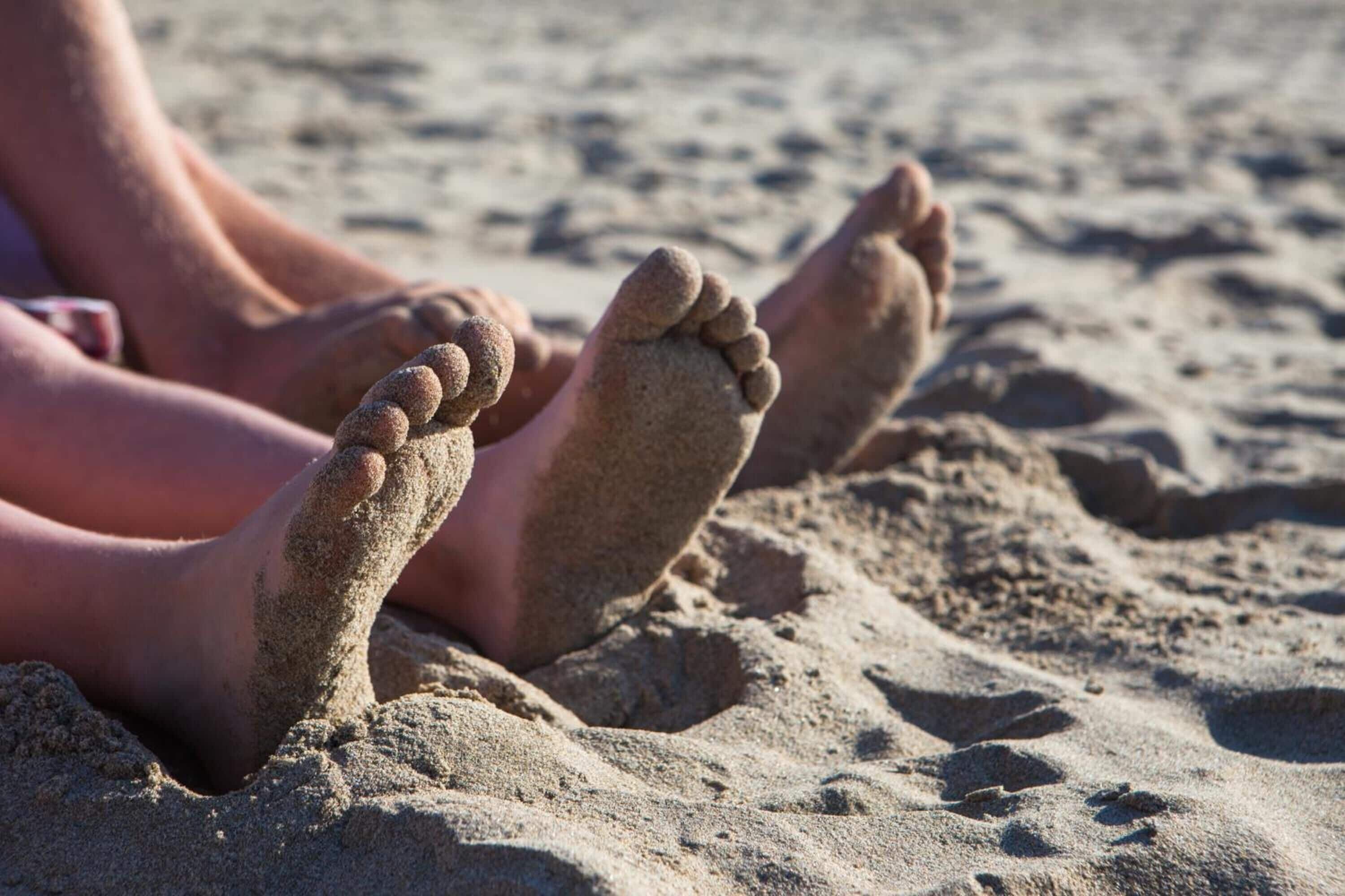 beach nearby, sun-loungers, beach towels