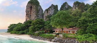 Villa Macaque and Villa Languor