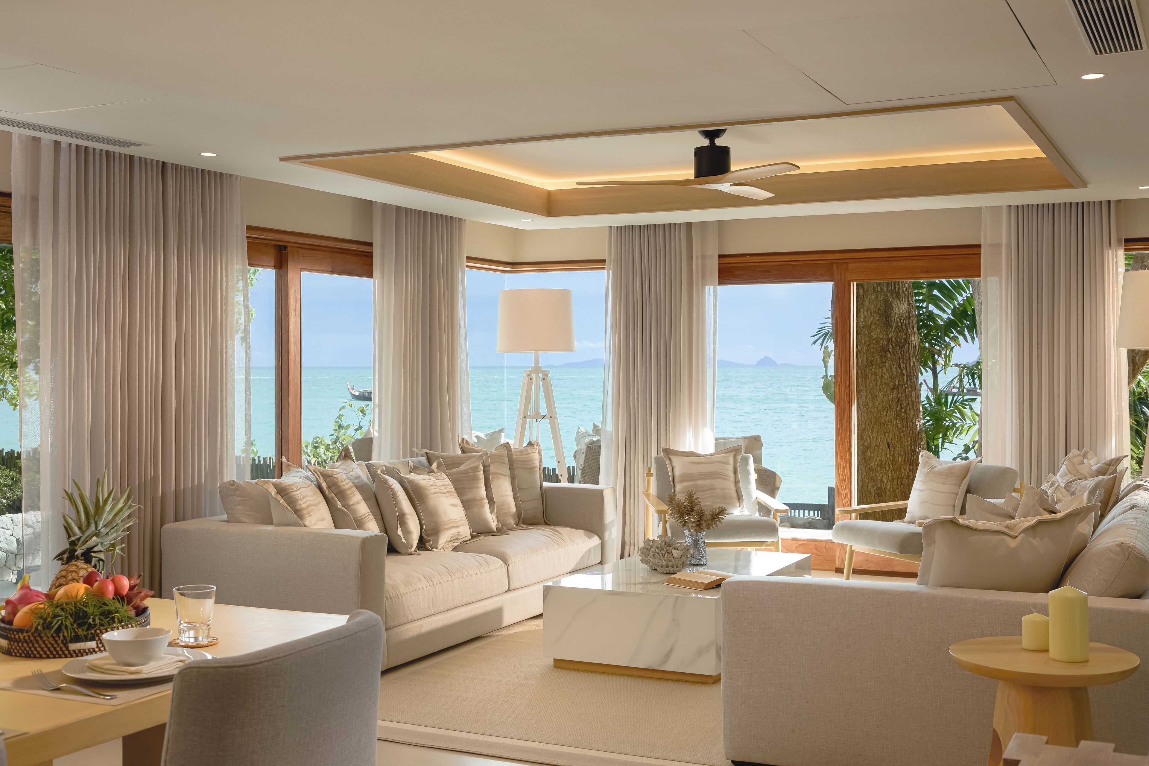 Villa Languor - 3 Bedroom Luxury Villa | 起居區 | 55-吋智慧型電視、衛星頻道、電視、iPod 底座