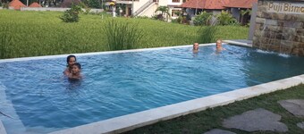 Puji Bungalows