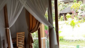 Unclassified image, 4 of 64, button - Puji Bungalows (Ubud)