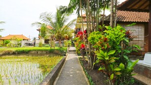 Unclassified image, 5 of 64, button - Puji Bungalows (Ubud)