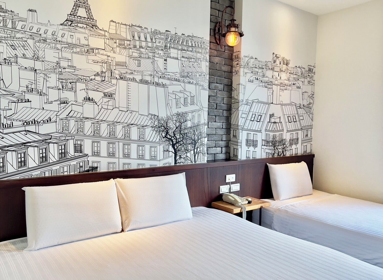Comfort Triple Room, Balcony | Desk, blackout curtains, free WiFi, bed sheets