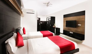 Club Room | Premium bedding, in-room safe, desk, soundproofing - Istay Hotels Rajajinagar (Bengaluru)