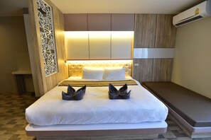 Deluxe Double or Twin Room, 1 Bedroom, City View | In-room safe, blackout drapes, free WiFi, bed sheets - Ricci House Resort (Koh Lipe)
