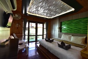 Coffres-forts dans les chambres, rideaux occultants, Wi-Fi gratuit