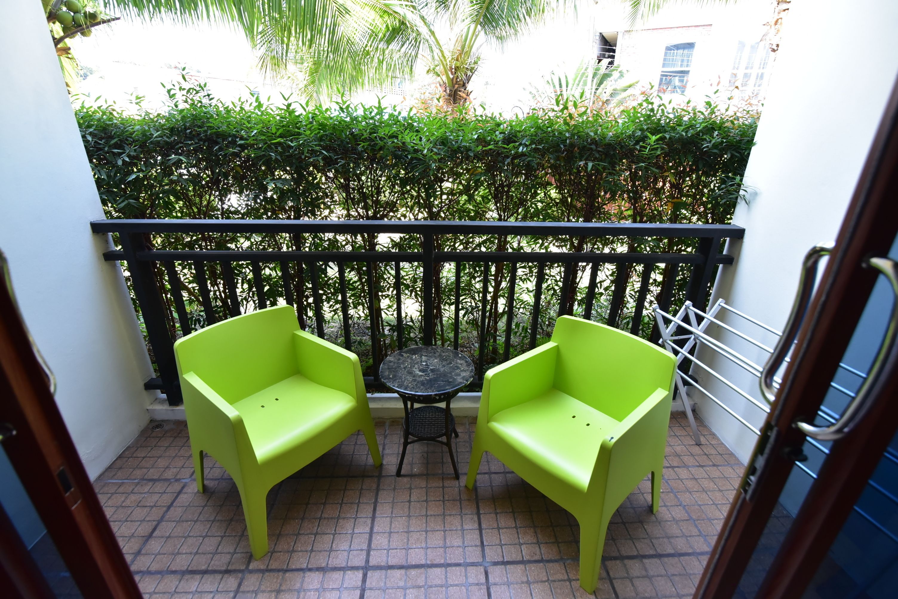 Chambre, vue jardin (Garden View Room) | Coffres-forts dans les chambres, bureau, lits pliants/supplémentaires