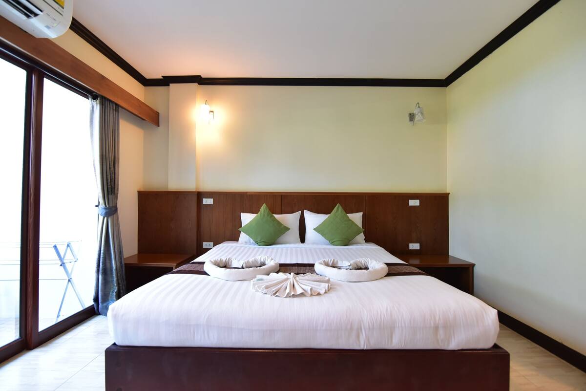 Garden View Room