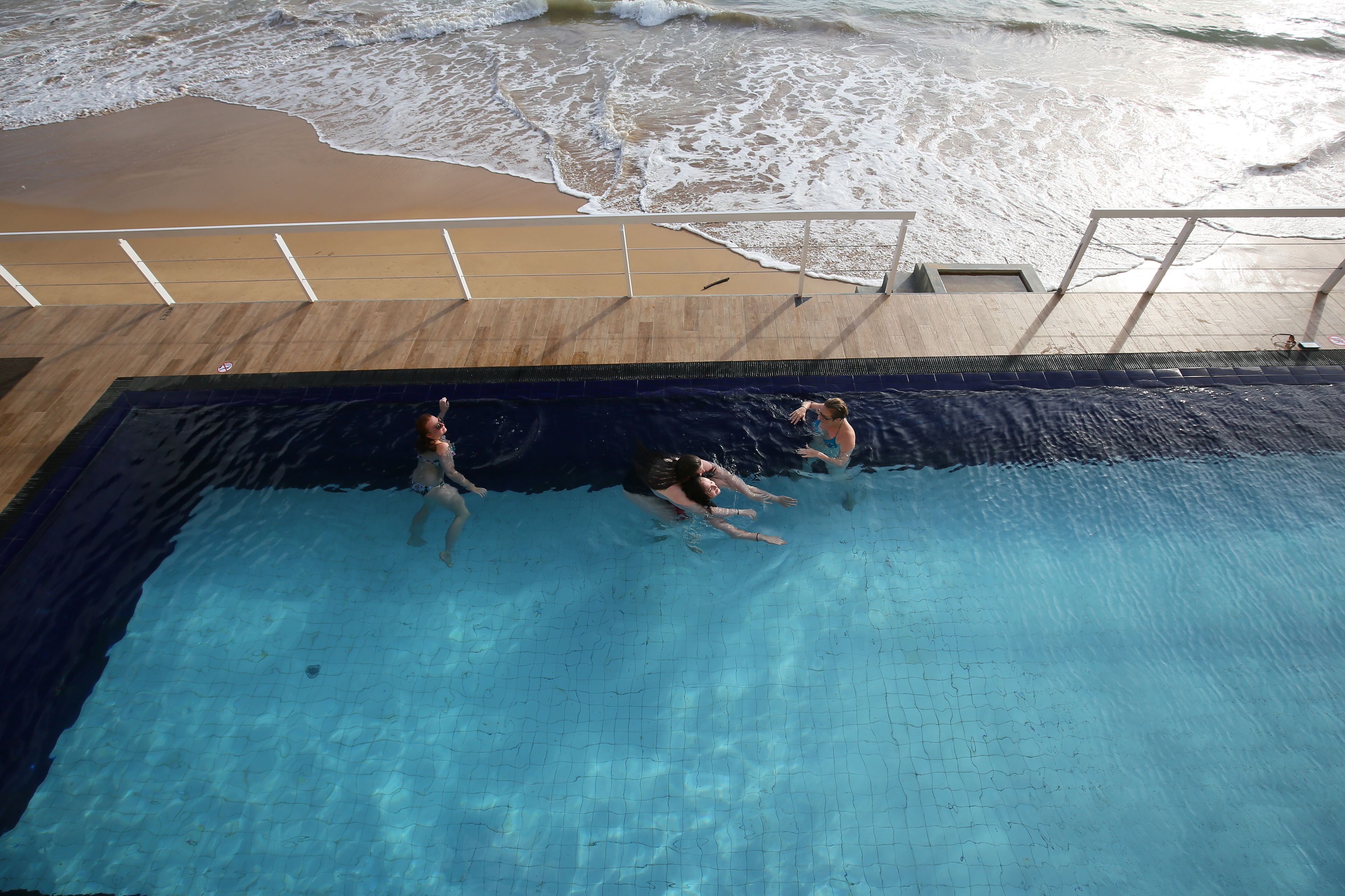 Kolam renang outdoor