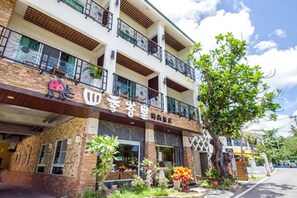 Property grounds - Seasons Bali Fashion Inn (Hengchun)