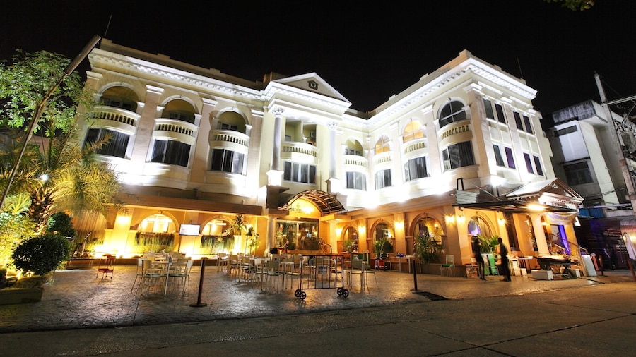 Kiss Gardenhome Chic Hotel