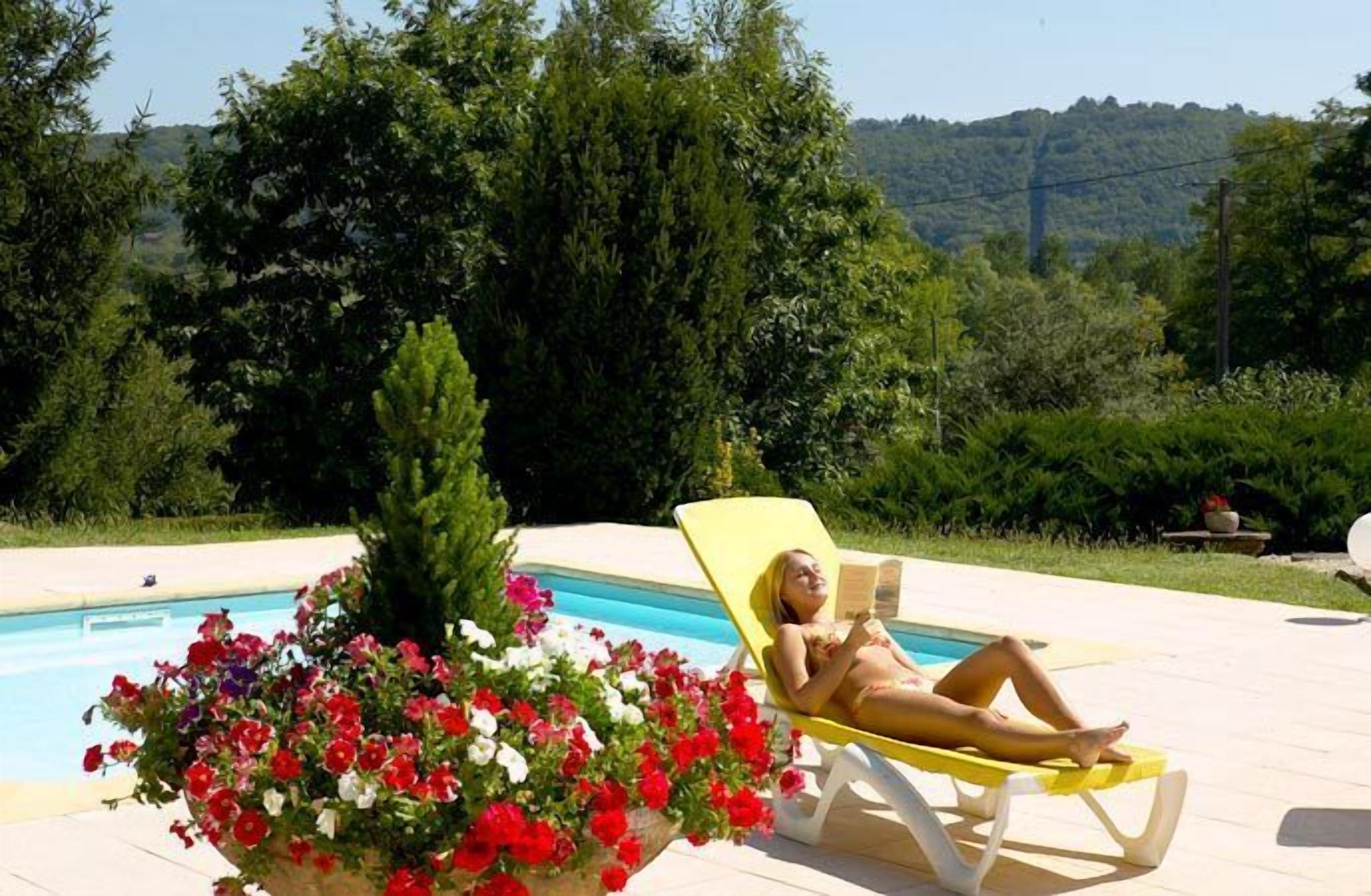 indoor pool, pool loungers