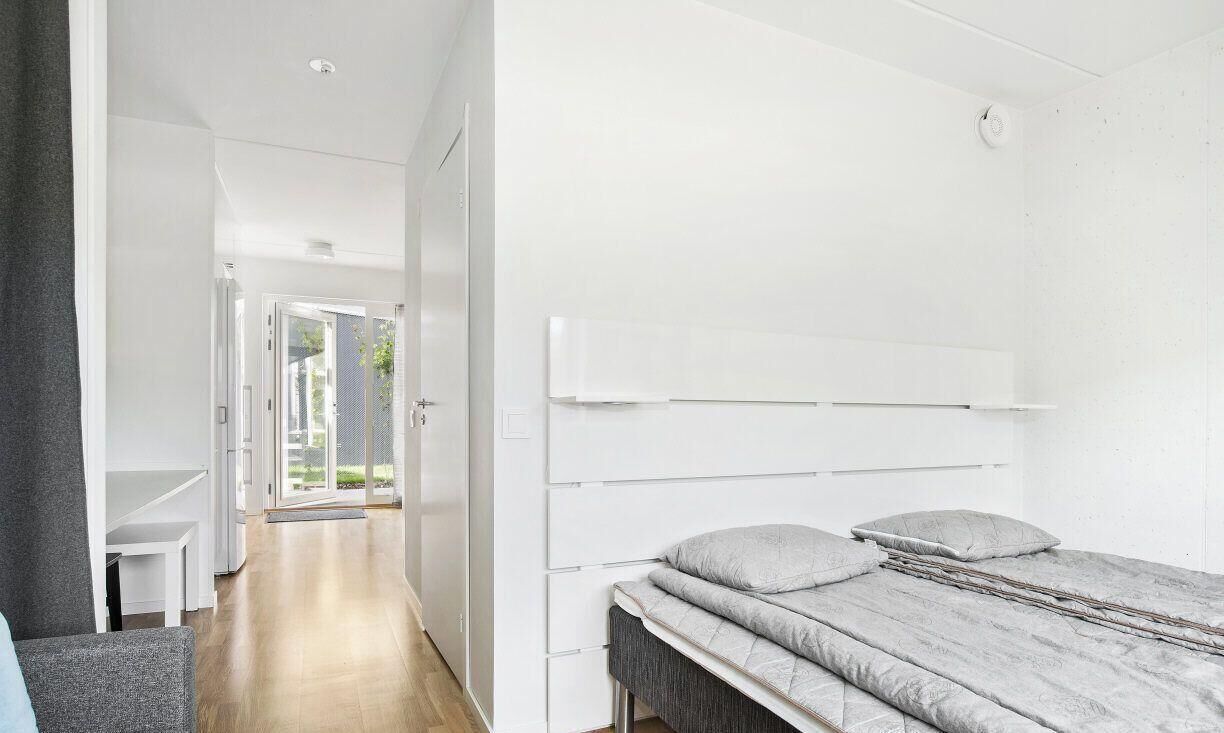 1 bedroom, desk, laptop workspace, cots/infant beds