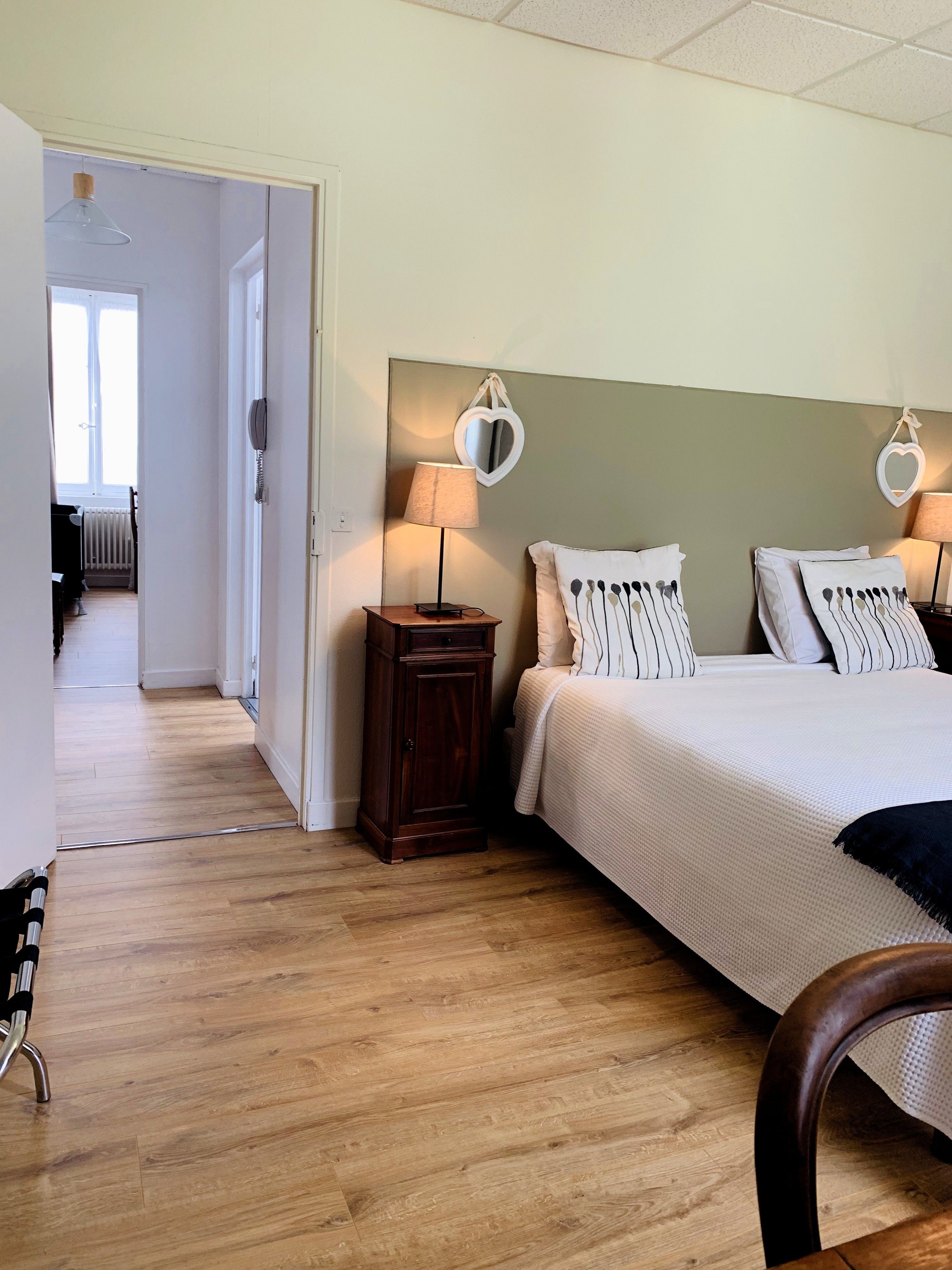 individually decorated, individually furnished, desk, laptop workspace