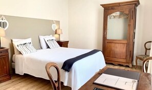 Individualmente decorados, individualmente mobiliados, escrivaninha