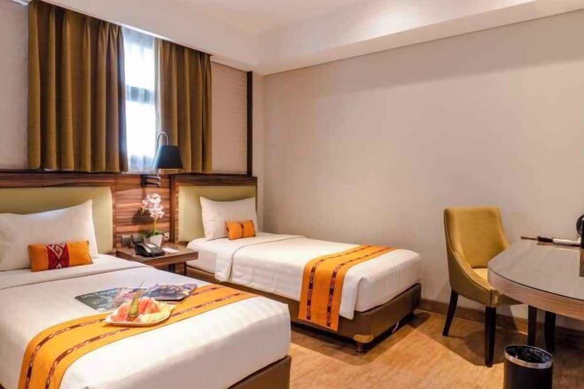 Skrivebord og wi-fi (inkludert)