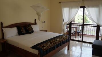 In-room safe, free WiFi