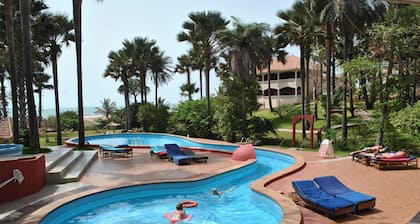 Lemon Creek Hotel Resort